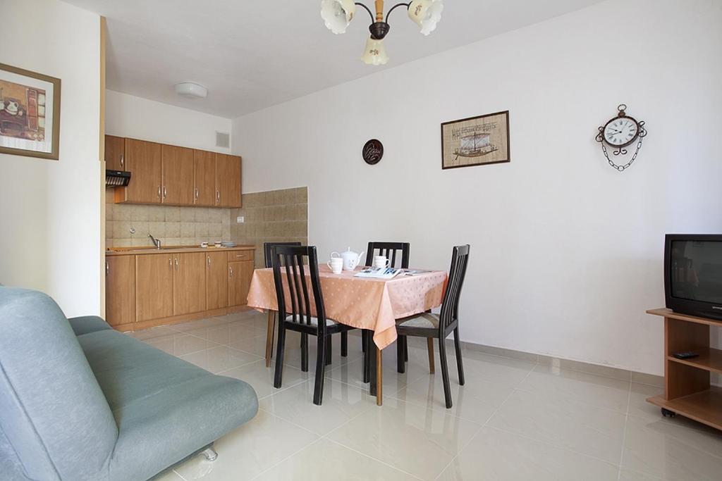 Apartments With A Parking Space Rabac, Labin - 7622 Εξωτερικό φωτογραφία